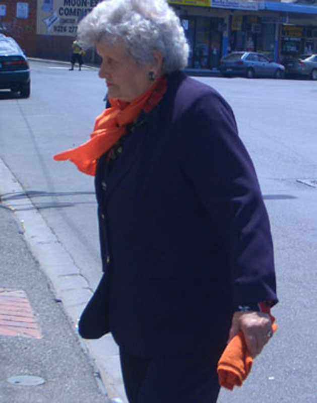 in_front_of_consulate01
