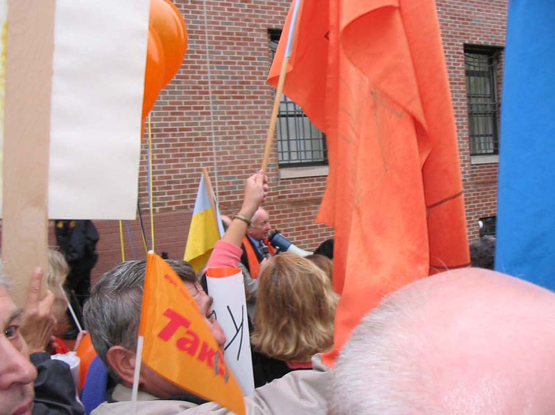 demonstrationsinDC003