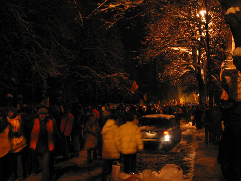 be25-11-2004_Kiev_Bankovaya01
