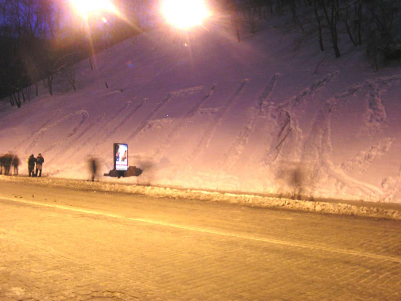 26112004_04