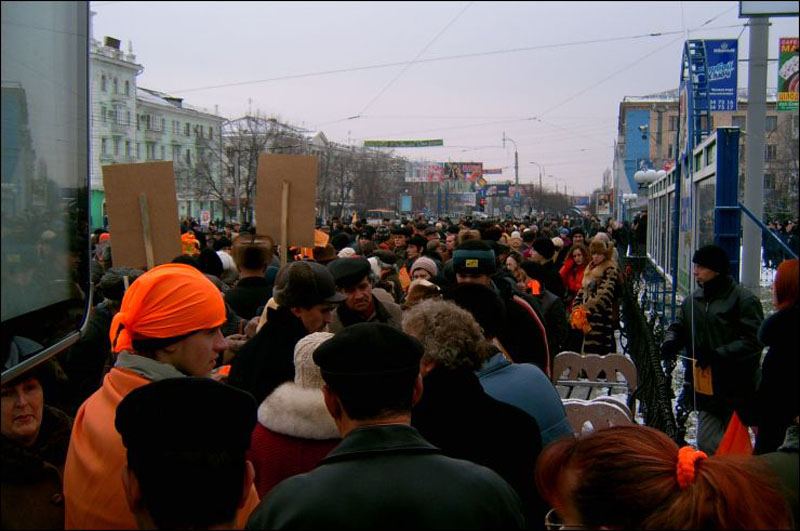 20041128_30002_yuschenko_disp740